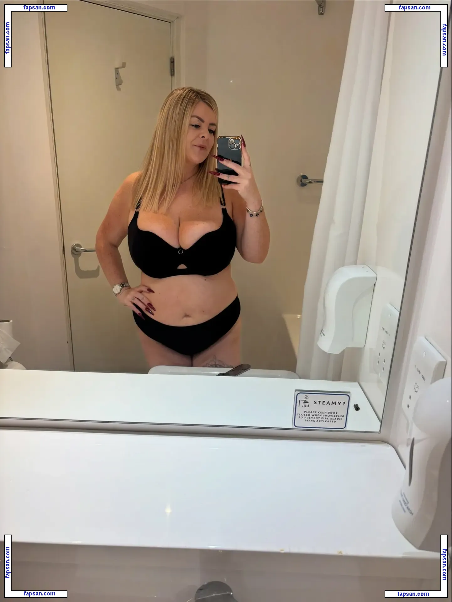 Hannah Day nude photo #0004 from OnlyFans