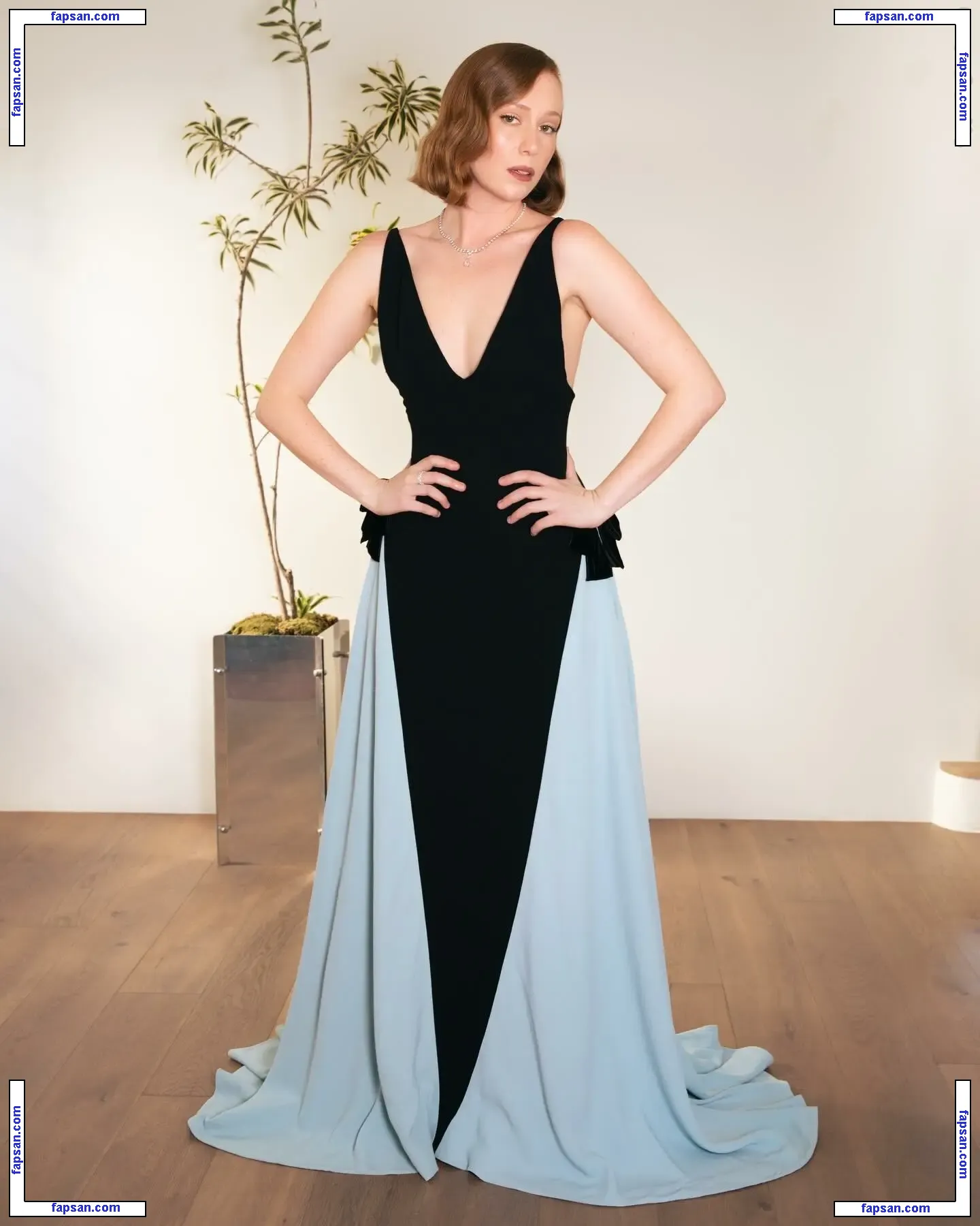 Hannah Einbinder голая фото #0027 с Онлифанс