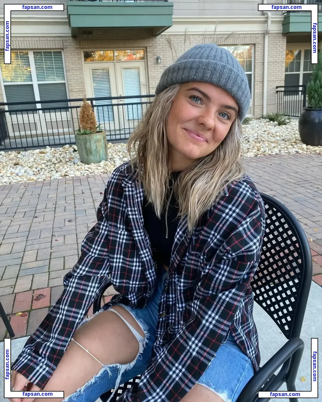 Hannah Schlenker голая фото #0009 с Онлифанс