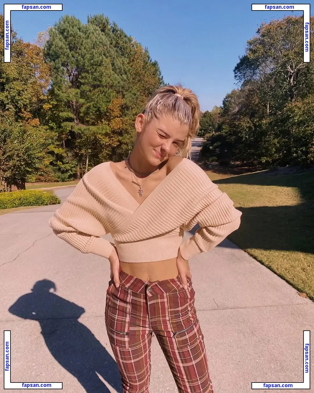 Hannah Schlenker голая фото #0011 с Онлифанс