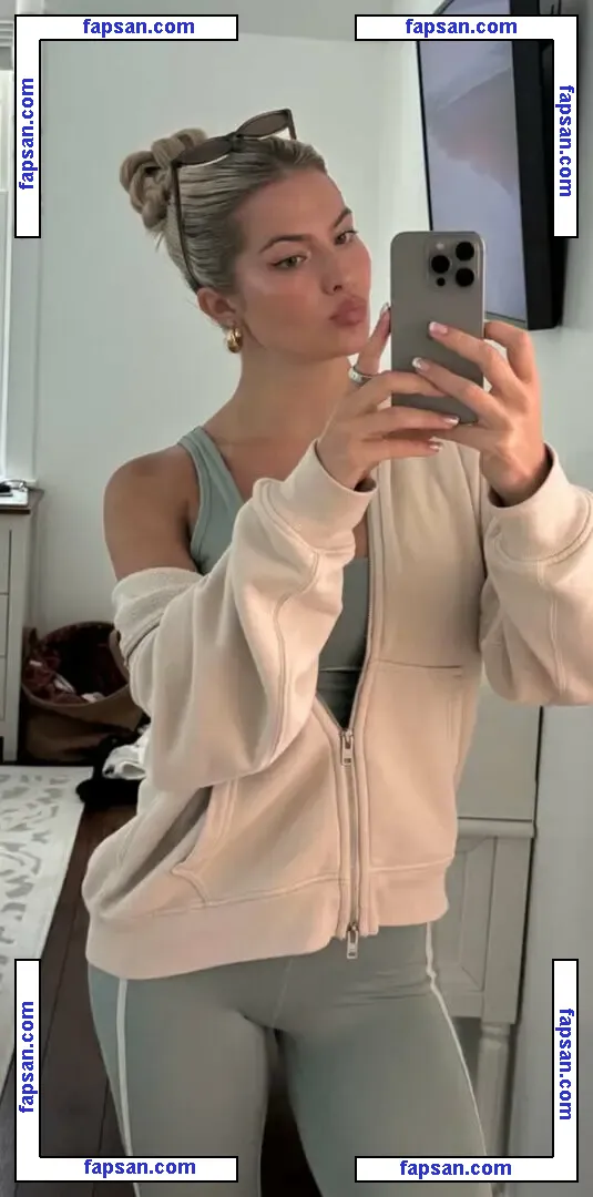 Hannah White nude photo #0077 from OnlyFans