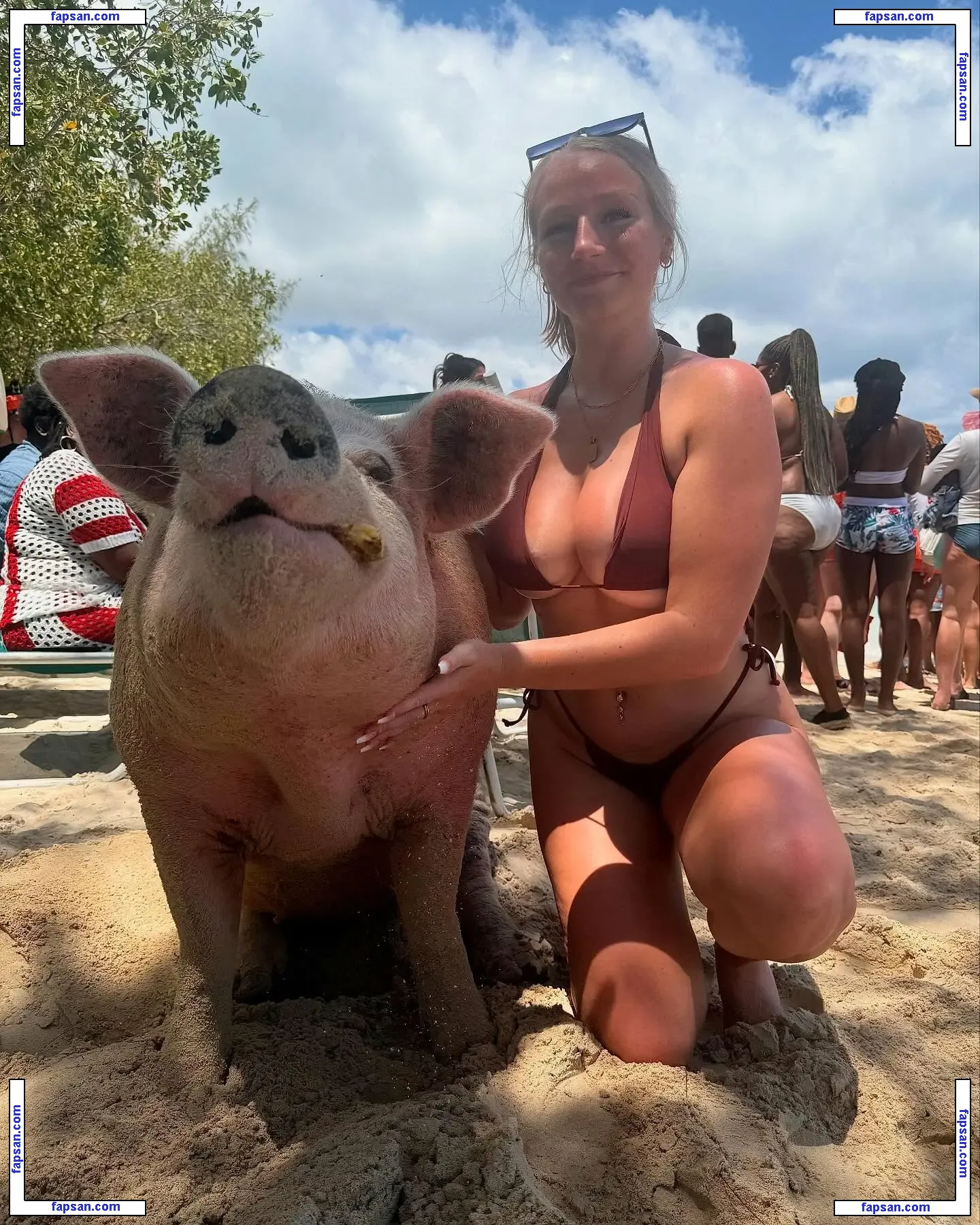 Hannah Woods nude photo #0157 from OnlyFans