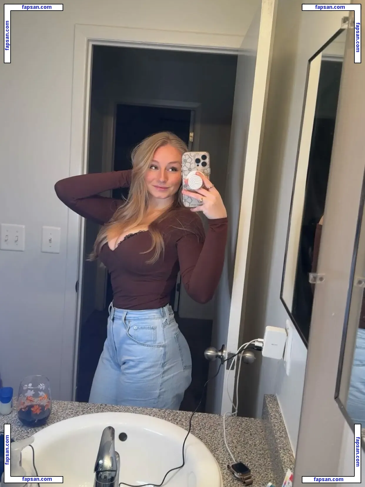 Hannah Woods nude photo #0169 from OnlyFans