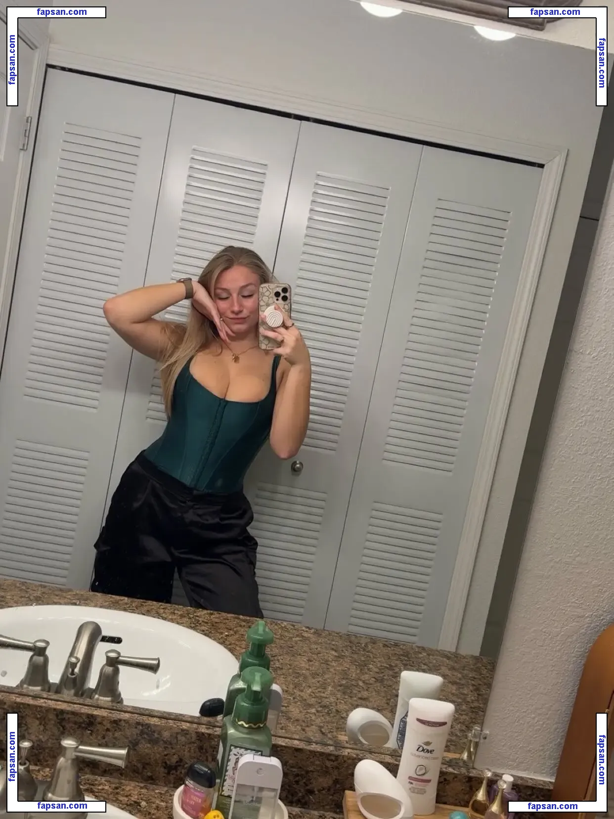 Hannah Woods nude photo #0173 from OnlyFans