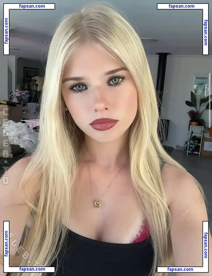 hannahanderrson nude photo #0005 from OnlyFans