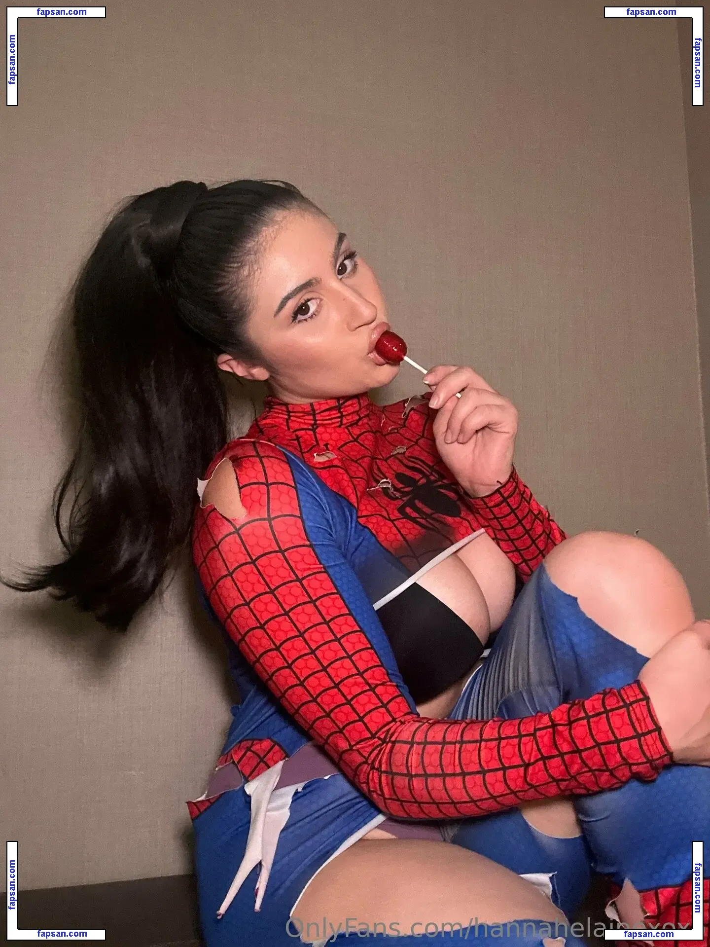 Hannahelainexoxo nude photo #0024 from OnlyFans