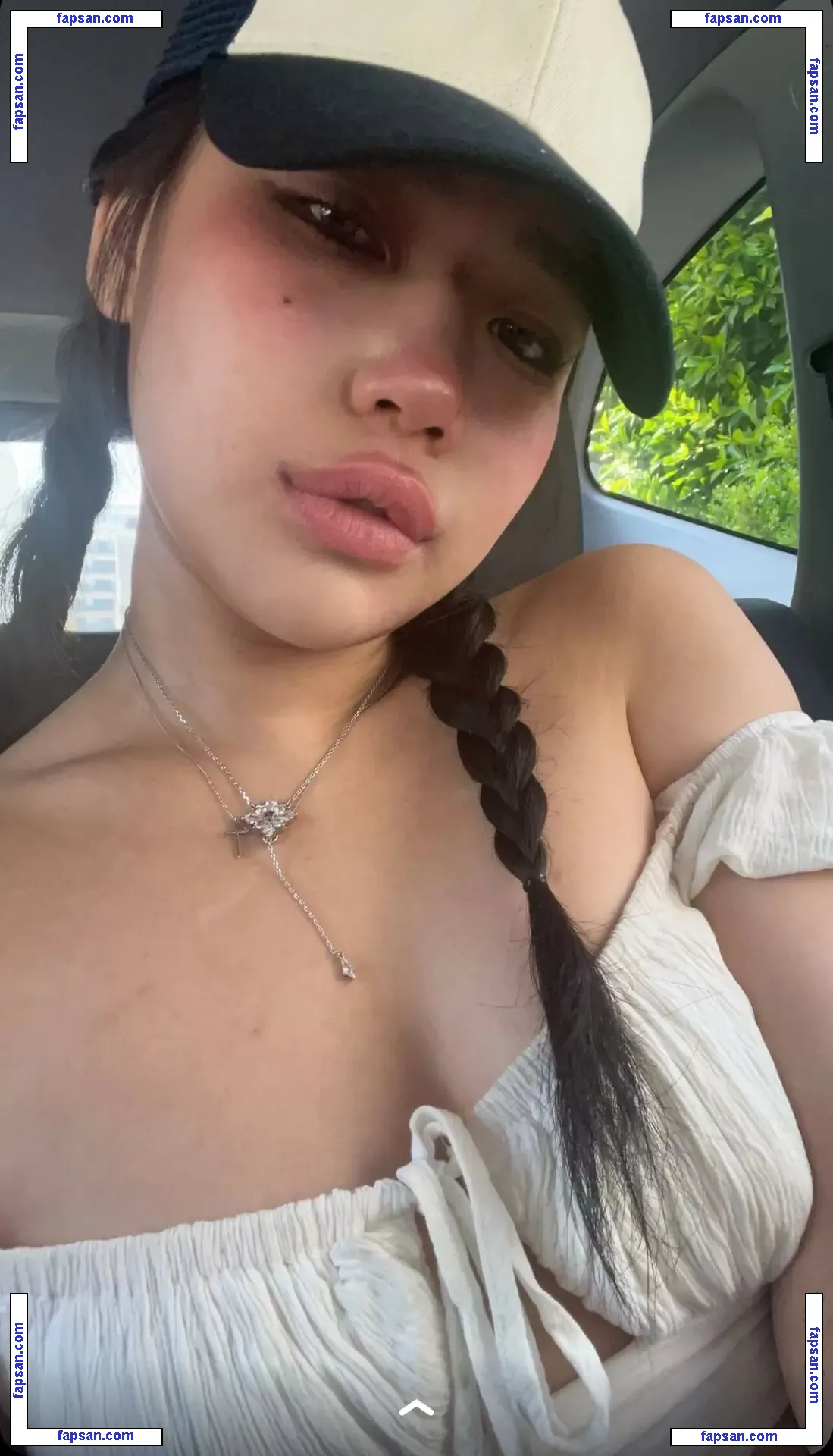 Hannahkae27 nude photo #0503 from OnlyFans