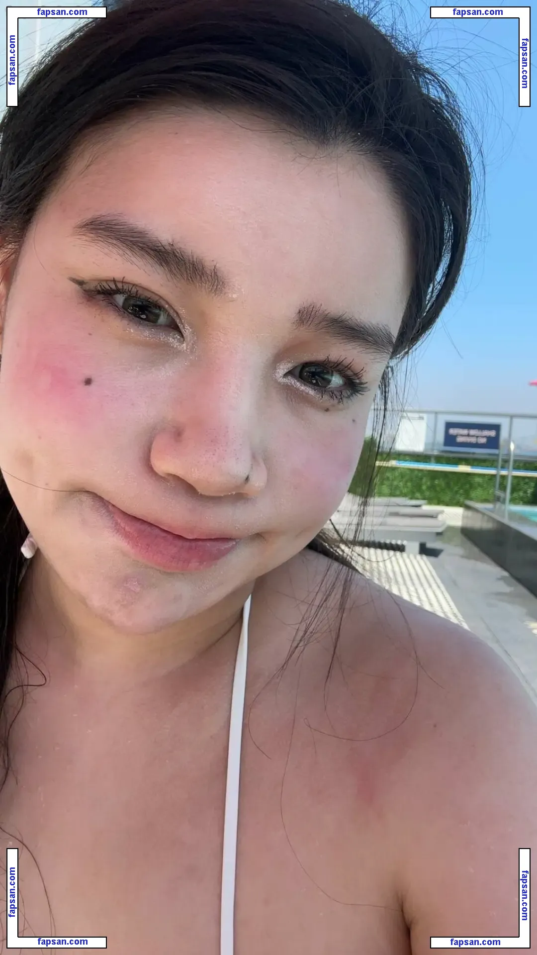 Hannahkae27 nude photo #0640 from OnlyFans
