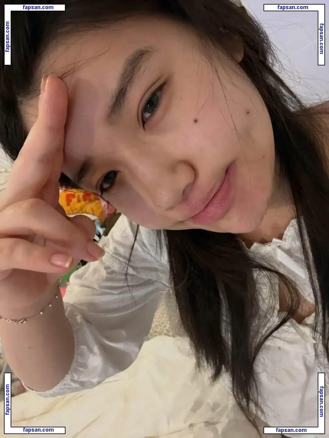 Hannahkae27 nude photo #0685 from OnlyFans