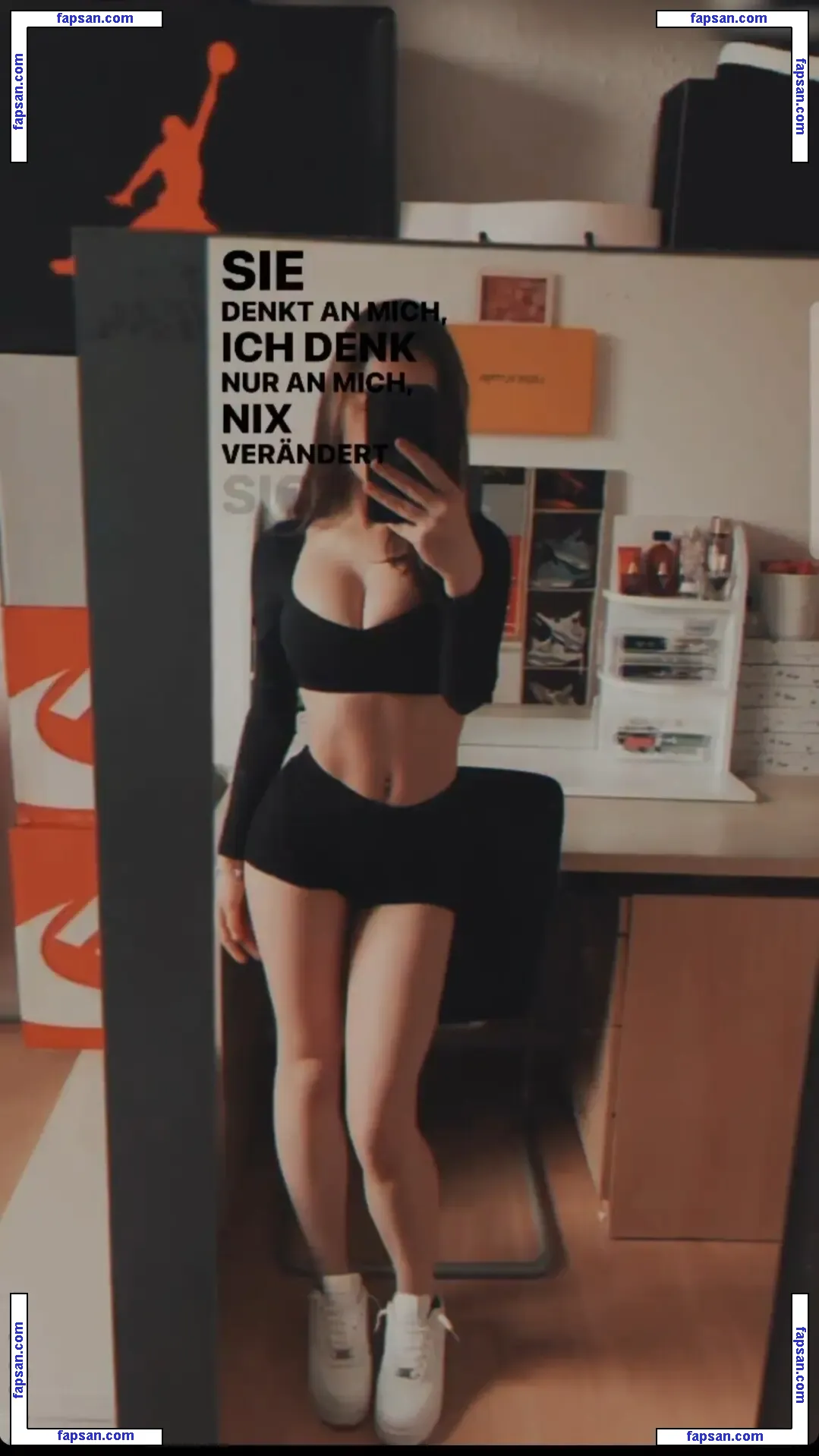 hannahluisienne nude photo #0040 from OnlyFans