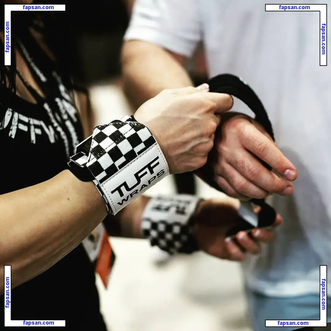 hannahranfranz голая фото #0002 с Онлифанс