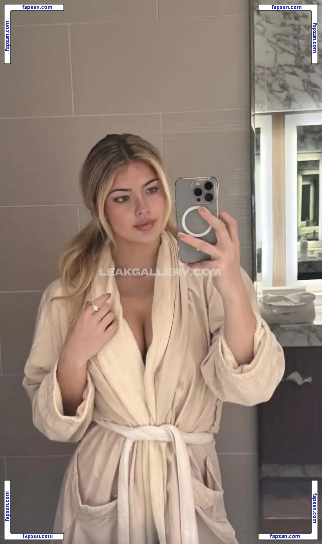 HannahWhite nude photo #0012 from OnlyFans