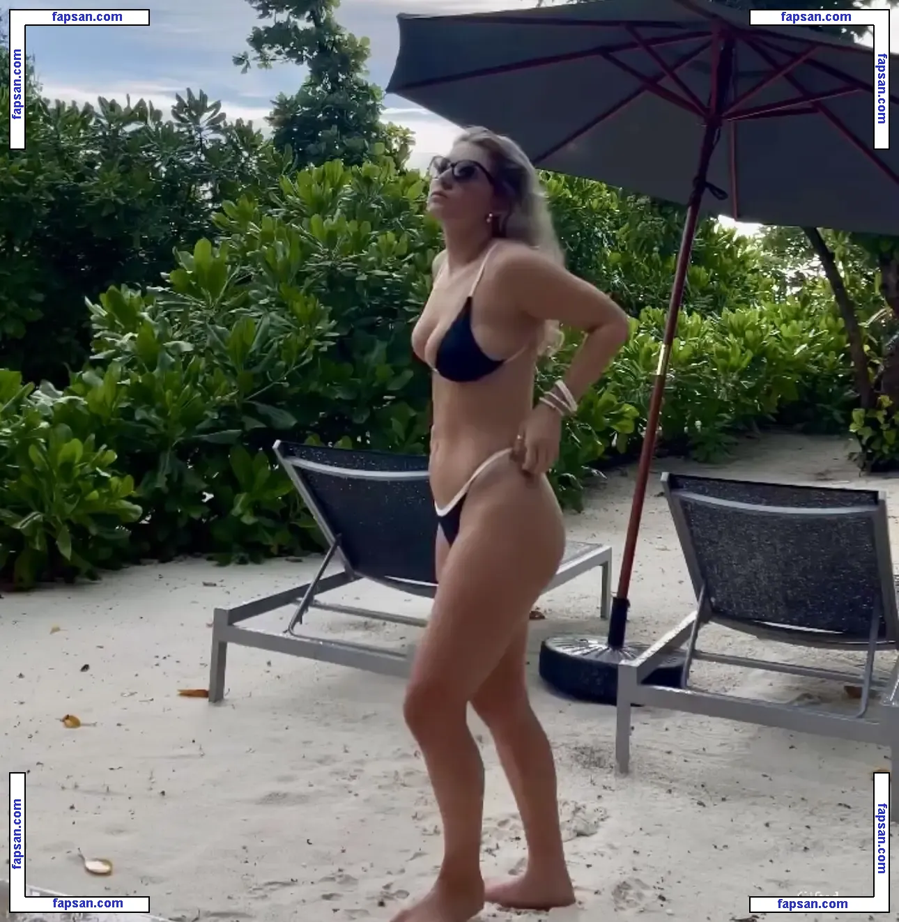 Hari Beavis nude photo #0267 from OnlyFans