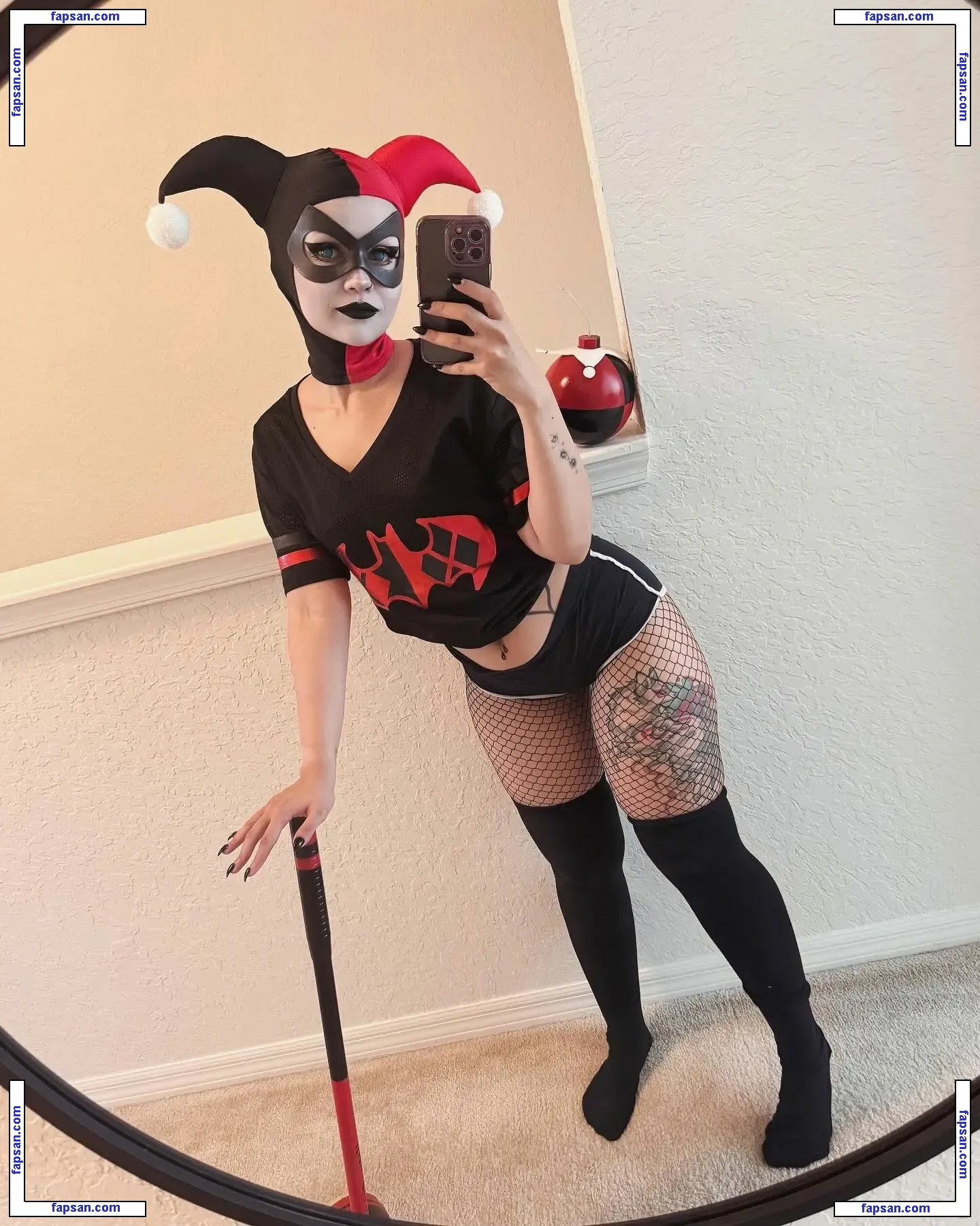 Harley Quinn Cosplay nude photo #0039 from OnlyFans