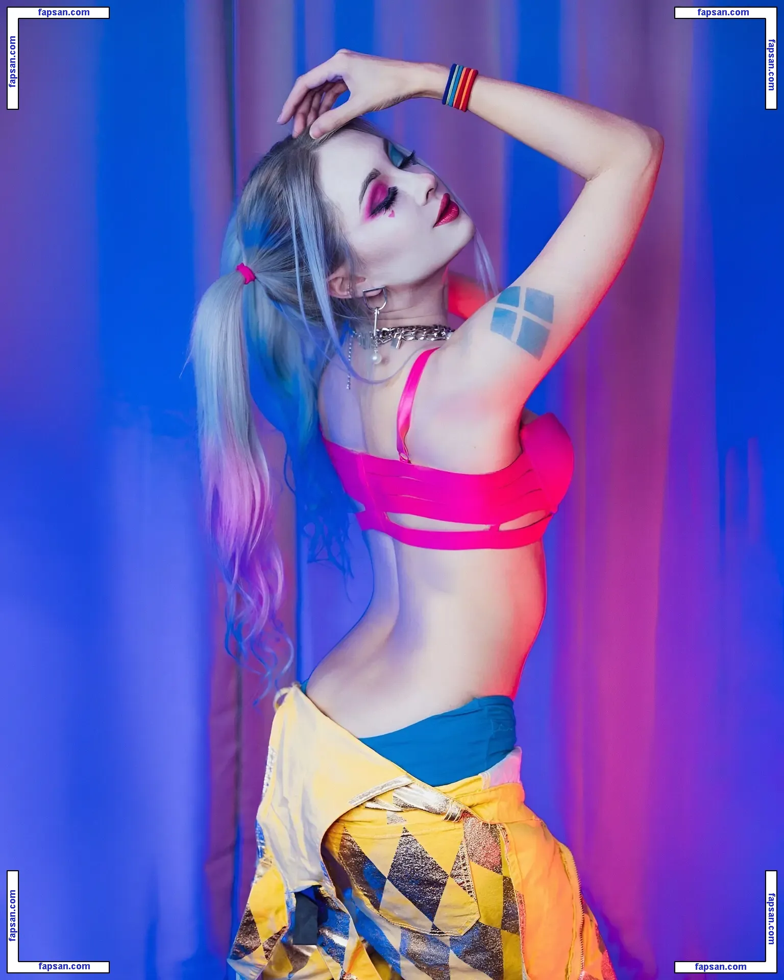 Harley Quinn Cosplay nude photo #0080 from OnlyFans