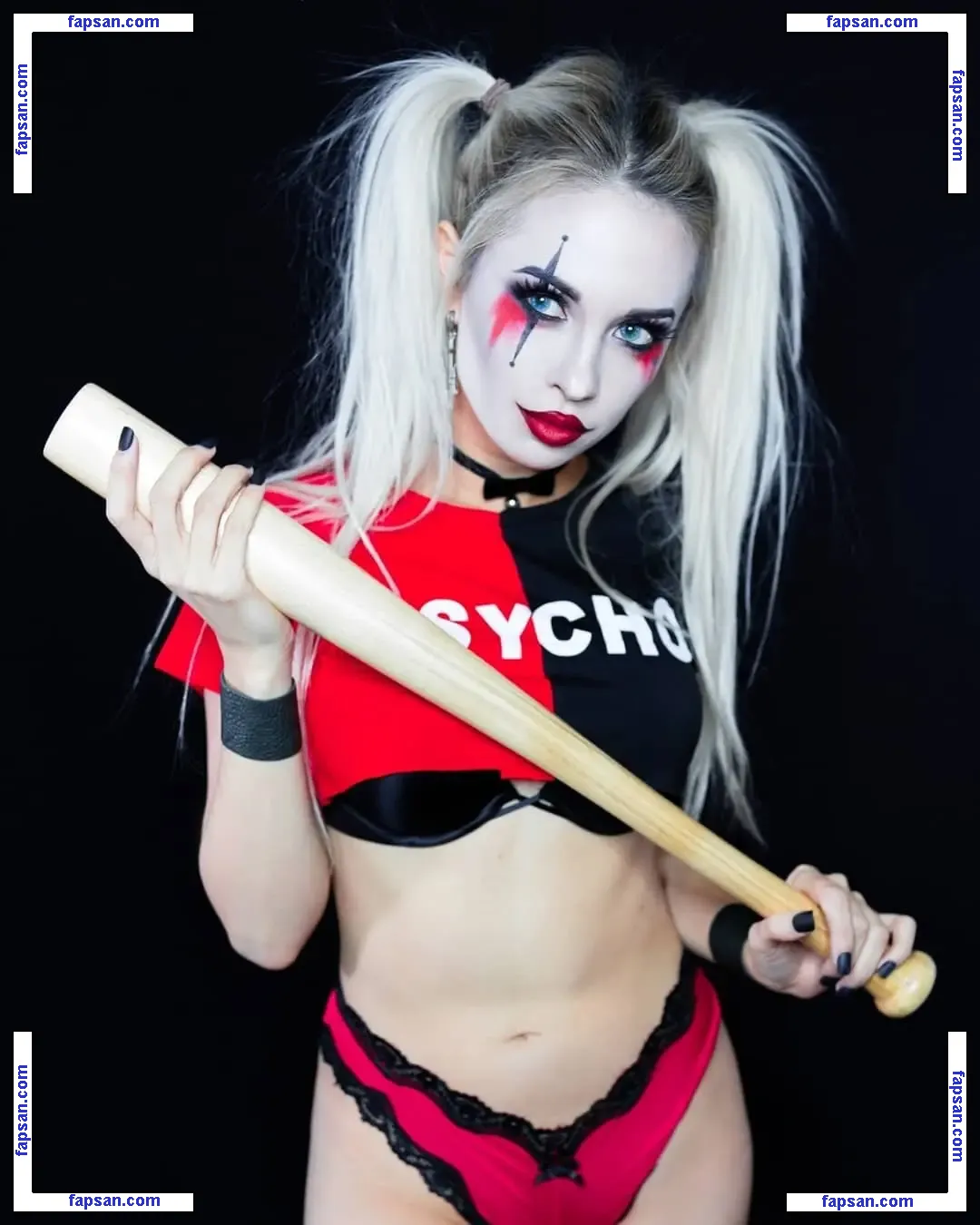 Harley Quinn Cosplay nude photo #0083 from OnlyFans