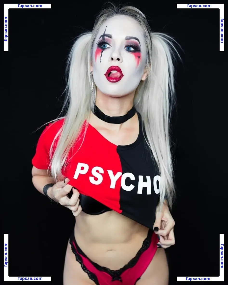 Harley Quinn Cosplay nude photo #0084 from OnlyFans