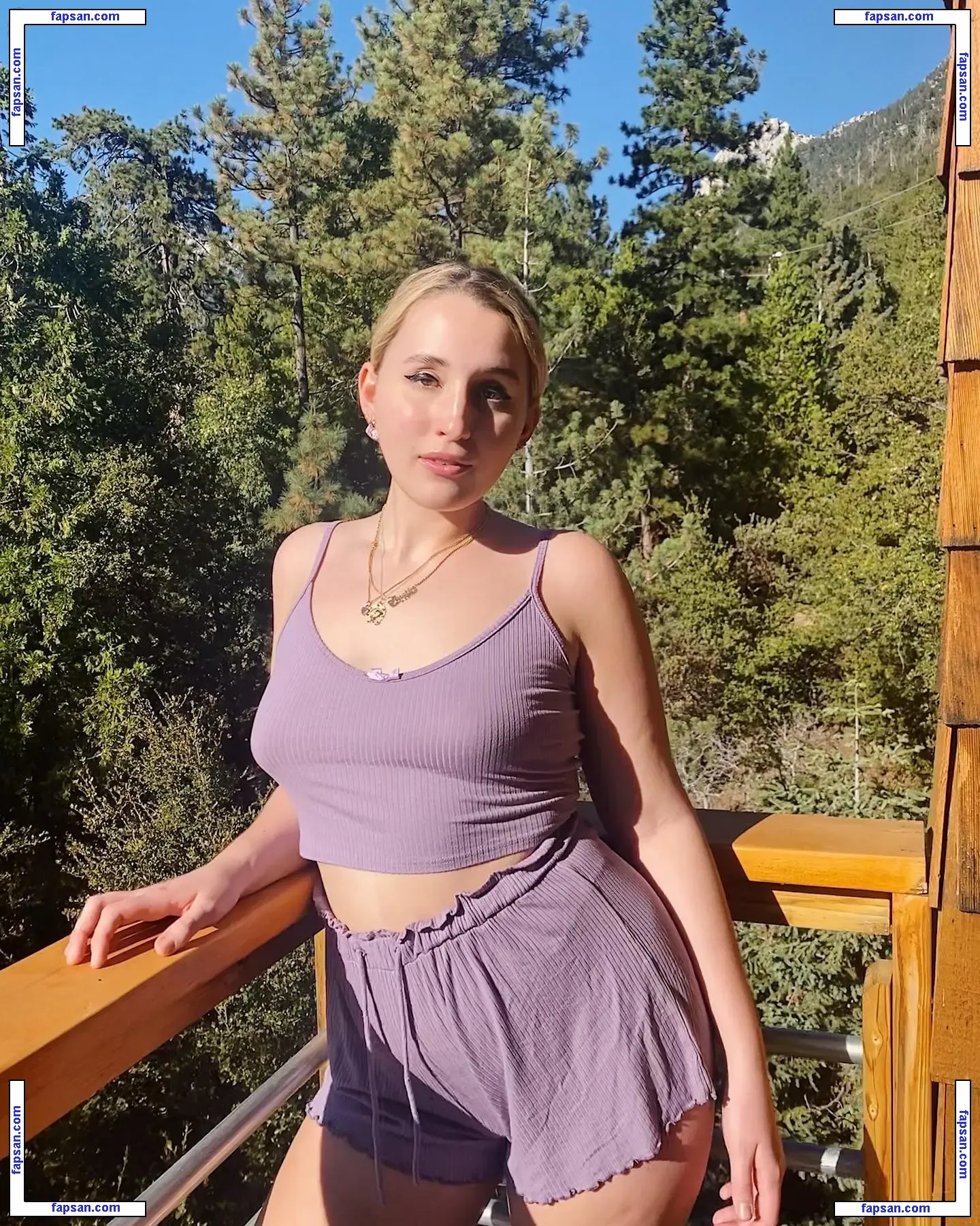 Harley Quinn Smith nude photo #0084 from OnlyFans