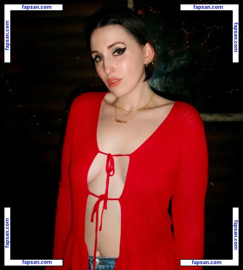 Harley Quinn Smith nude photo #0203 from OnlyFans