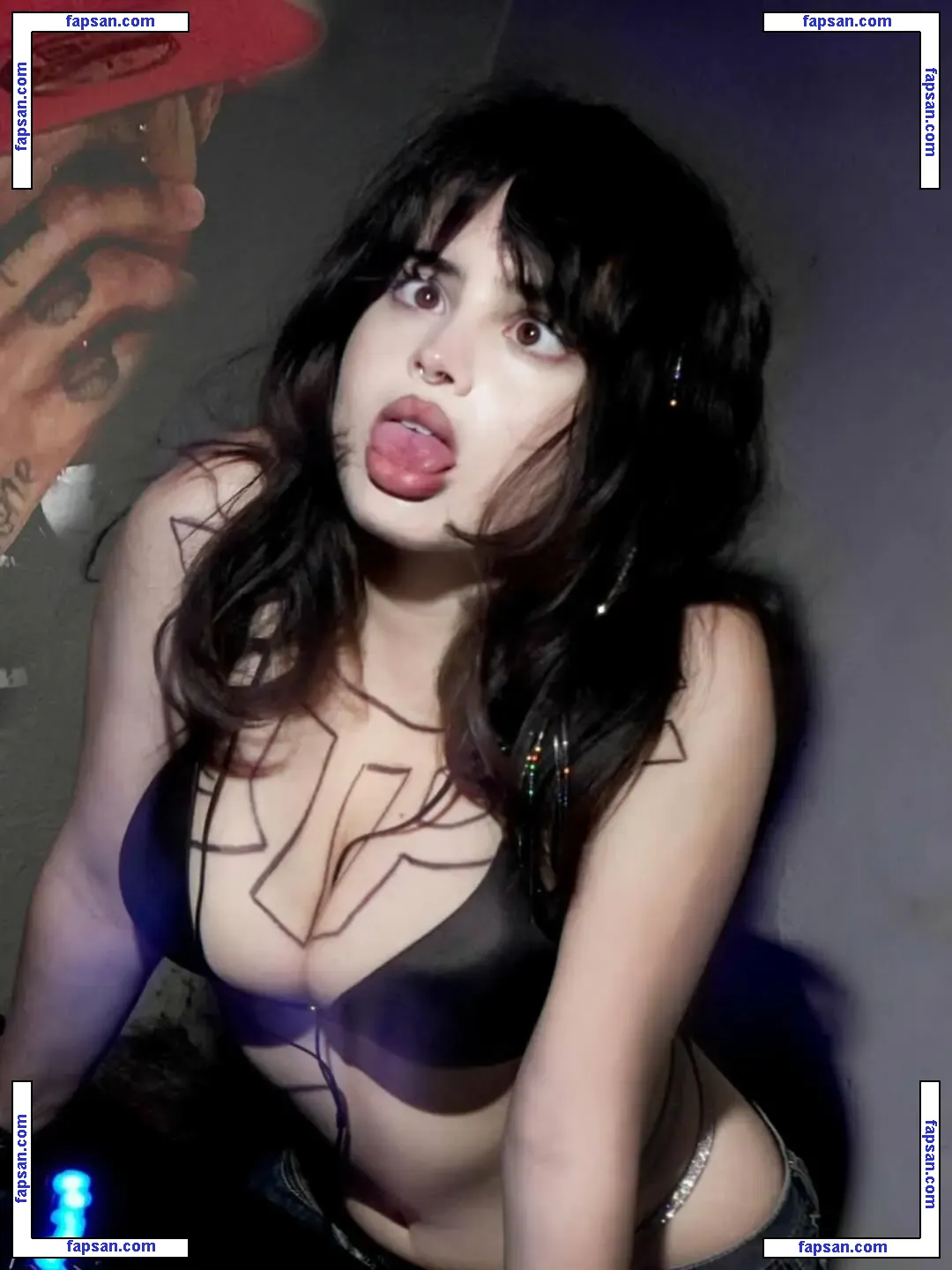 harmless.light nude photo #0001 from OnlyFans