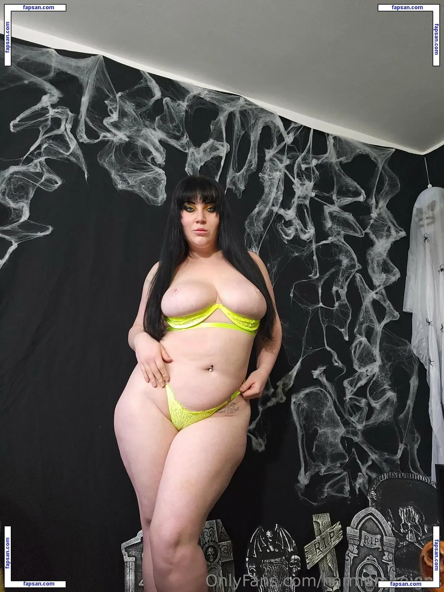 harmonyreigns nude photo #0065 from OnlyFans