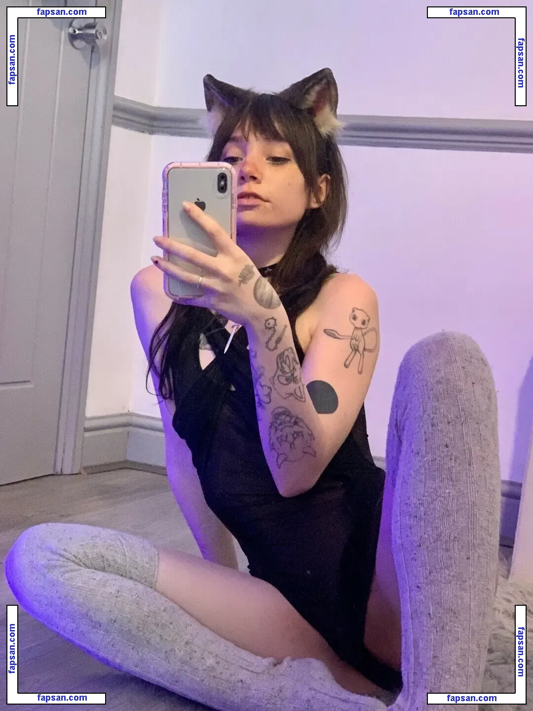 Haropones nude photo #0019 from OnlyFans