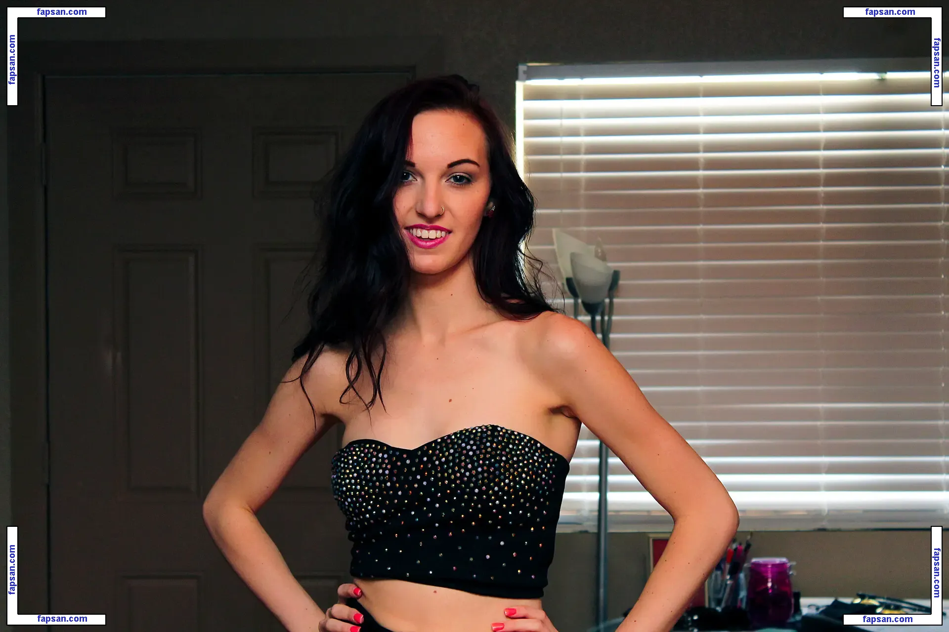 Harper Madi nude photo #0053 from OnlyFans