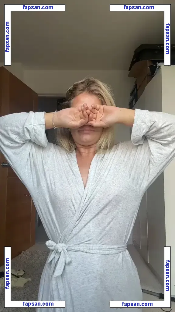 Harriet Cowan From Clarkson's Farm nude photo #0003 from OnlyFans