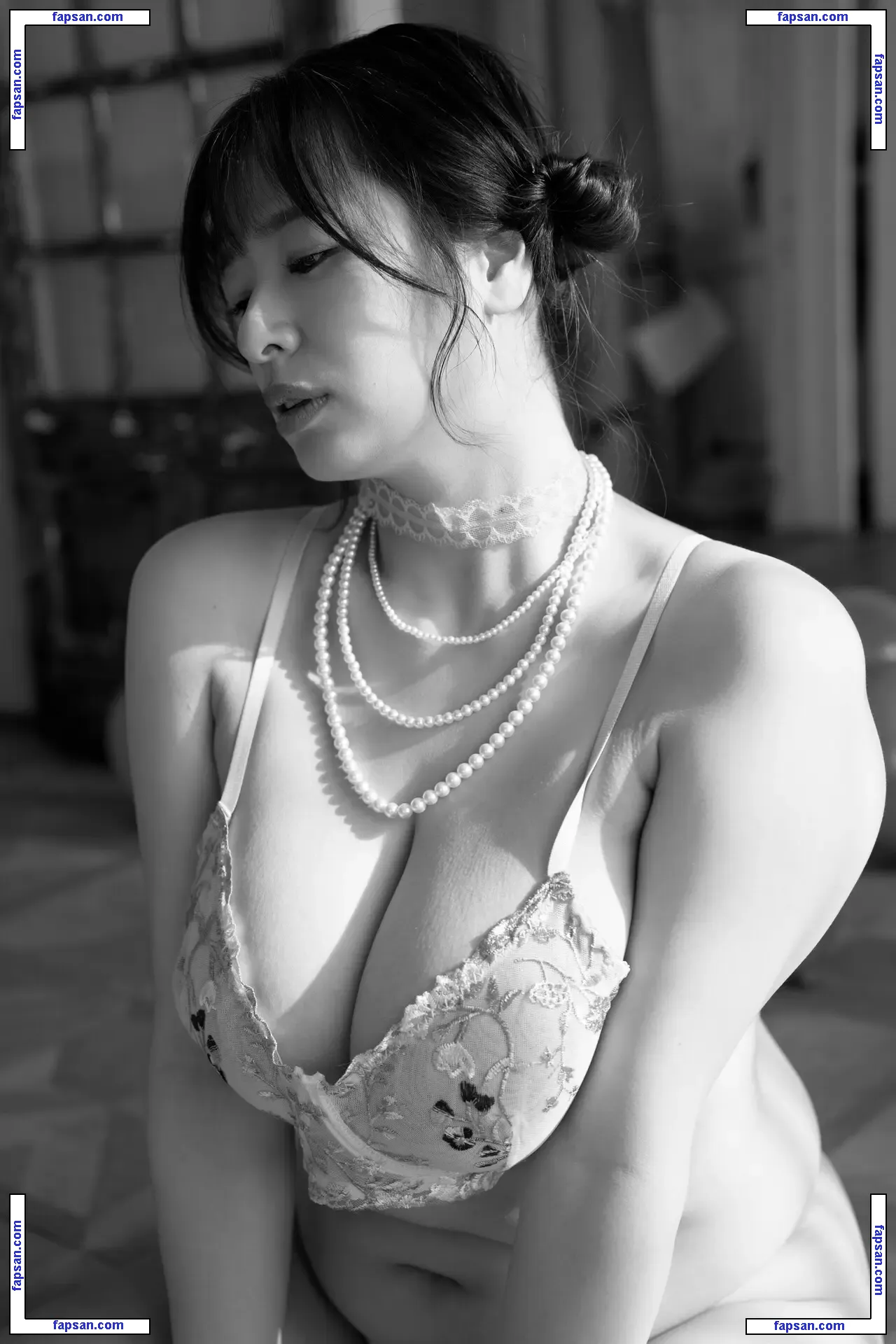 Haruna Hana nude photo #0118 from OnlyFans