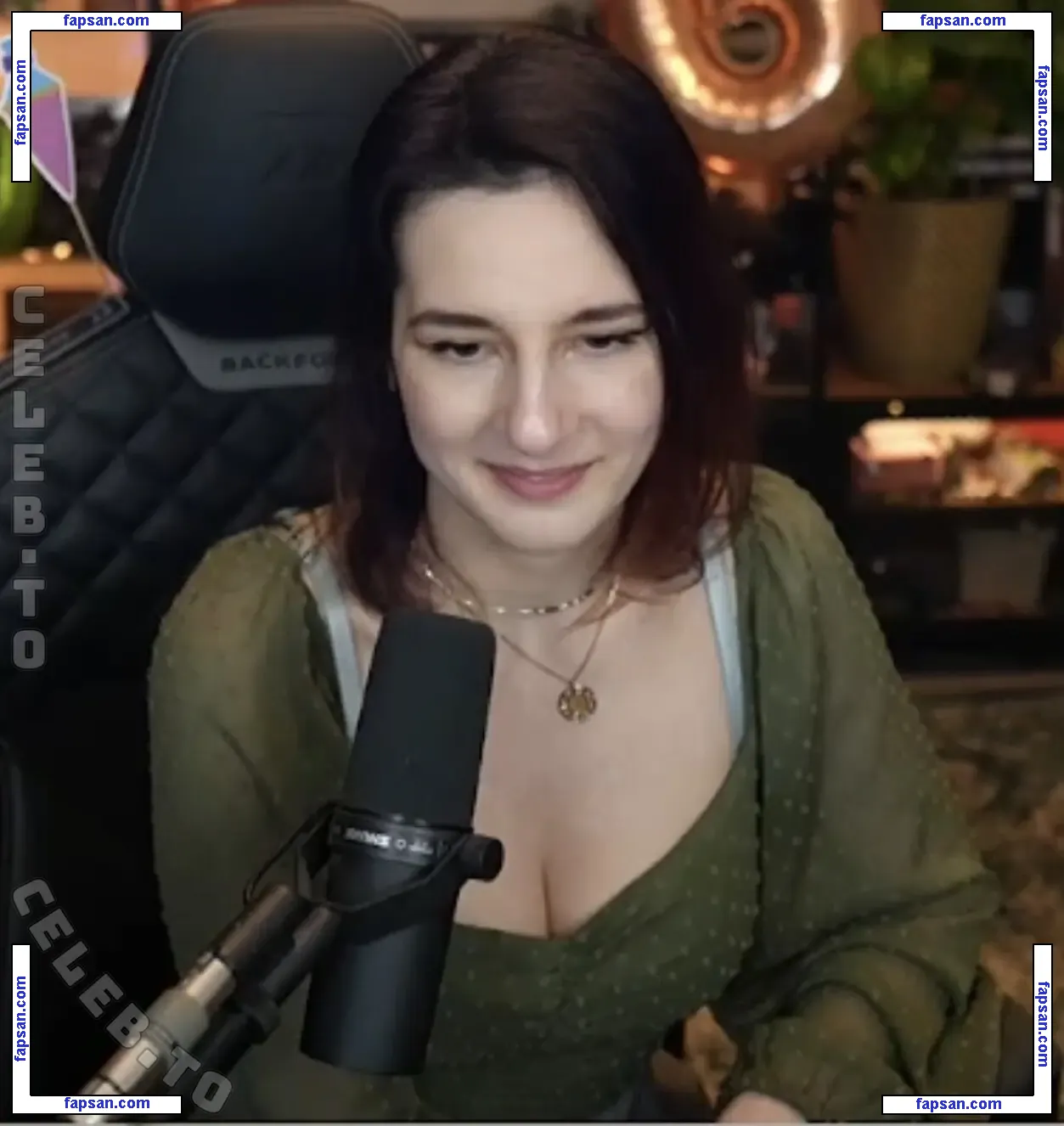 Haselnuuuss nude photo #0010 from OnlyFans