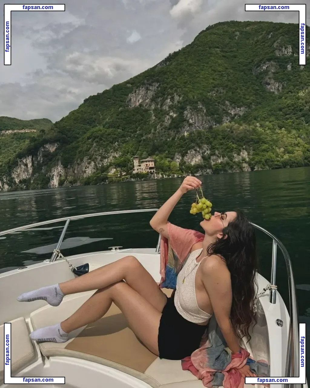 Haunted Hippie голая фото #0002 с Онлифанс