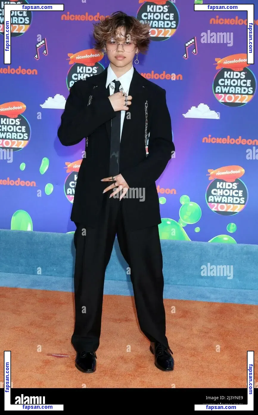 Havan Flores голая фото #0001 с Онлифанс