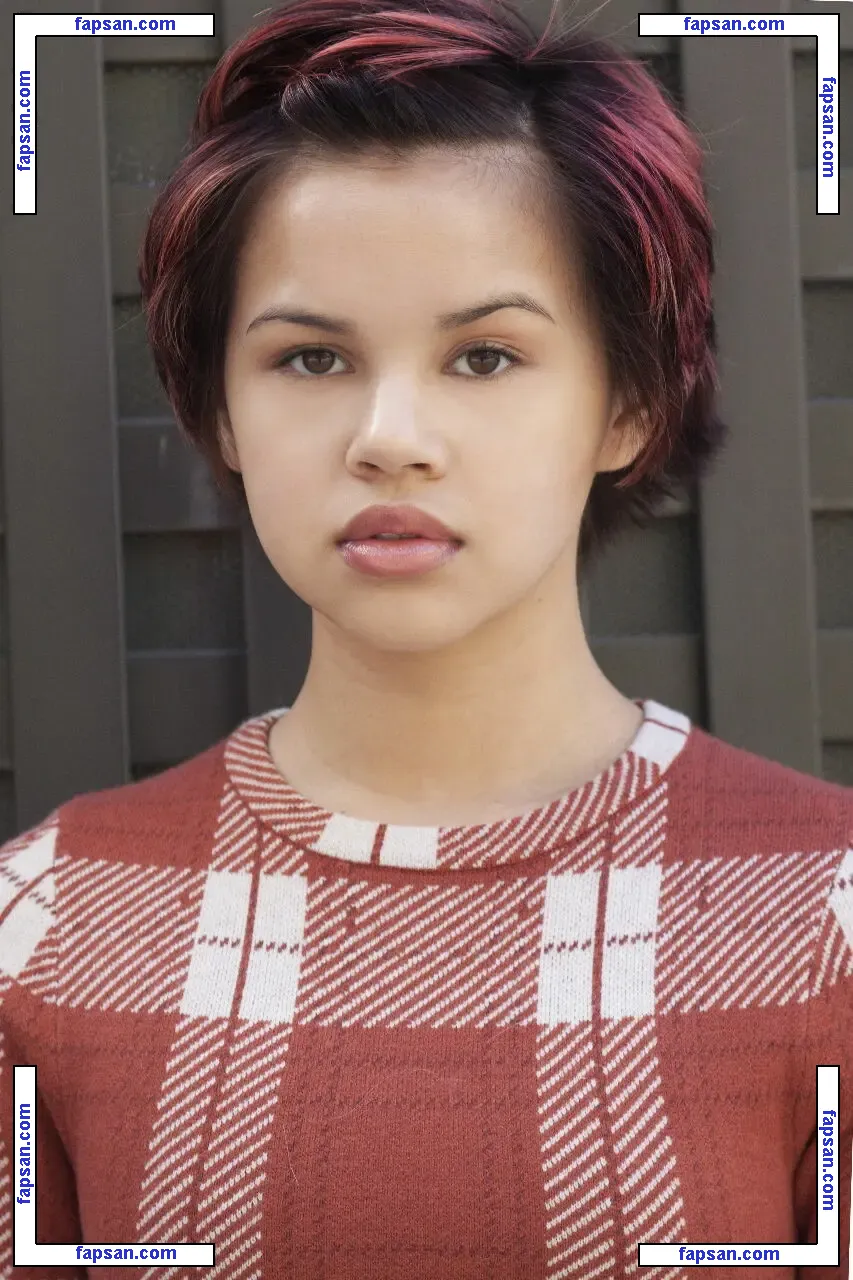 Havan Flores голая фото #0003 с Онлифанс