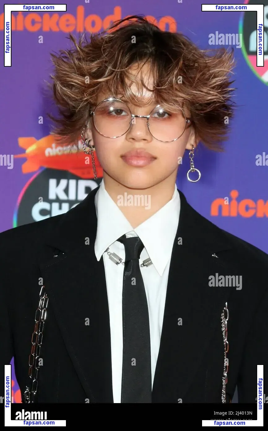 Havan Flores голая фото #0005 с Онлифанс