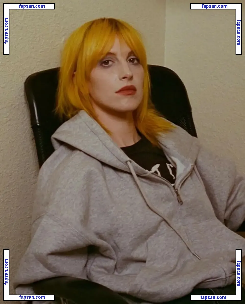 Hayley Williams nude photo #0021 from OnlyFans