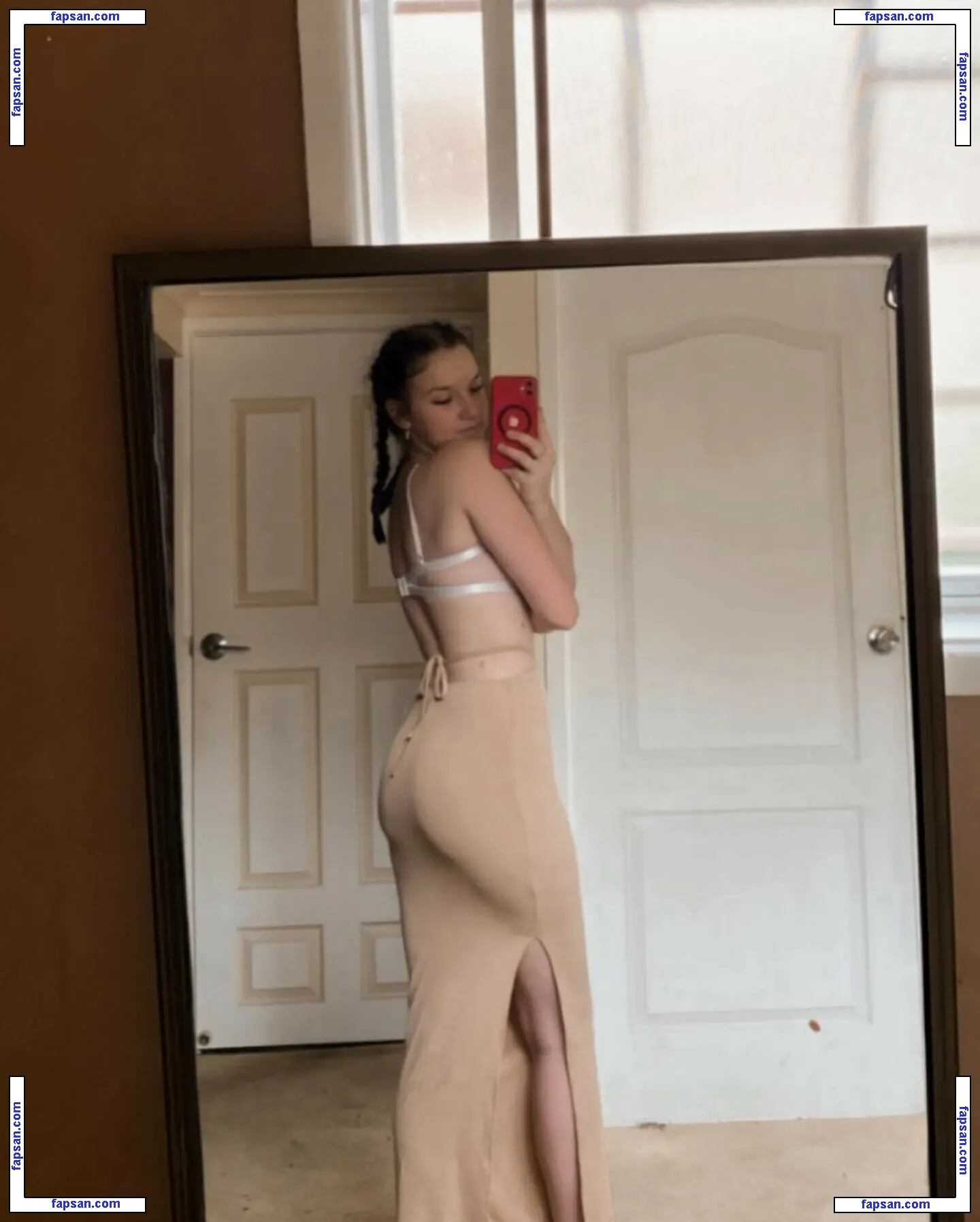 hayleypeckover nude photo #0015 from OnlyFans