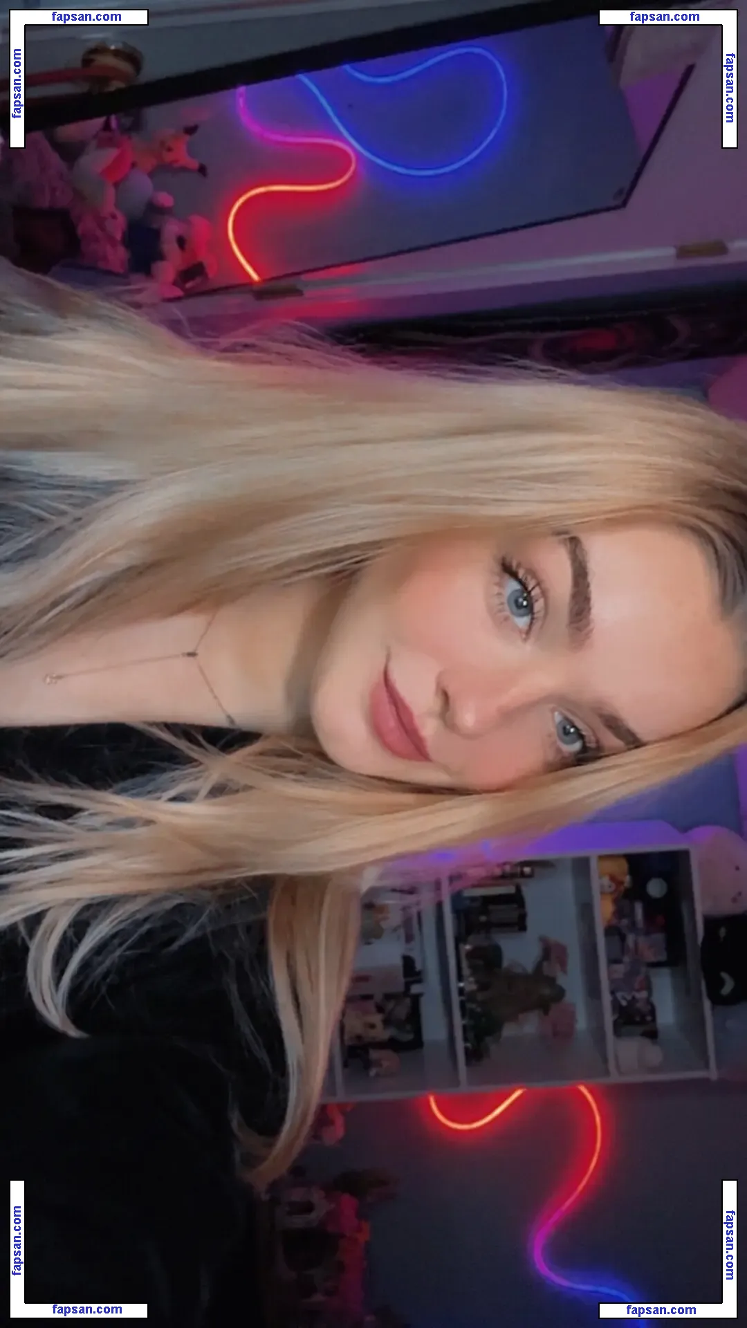 HayMartinn nude photo #0037 from OnlyFans