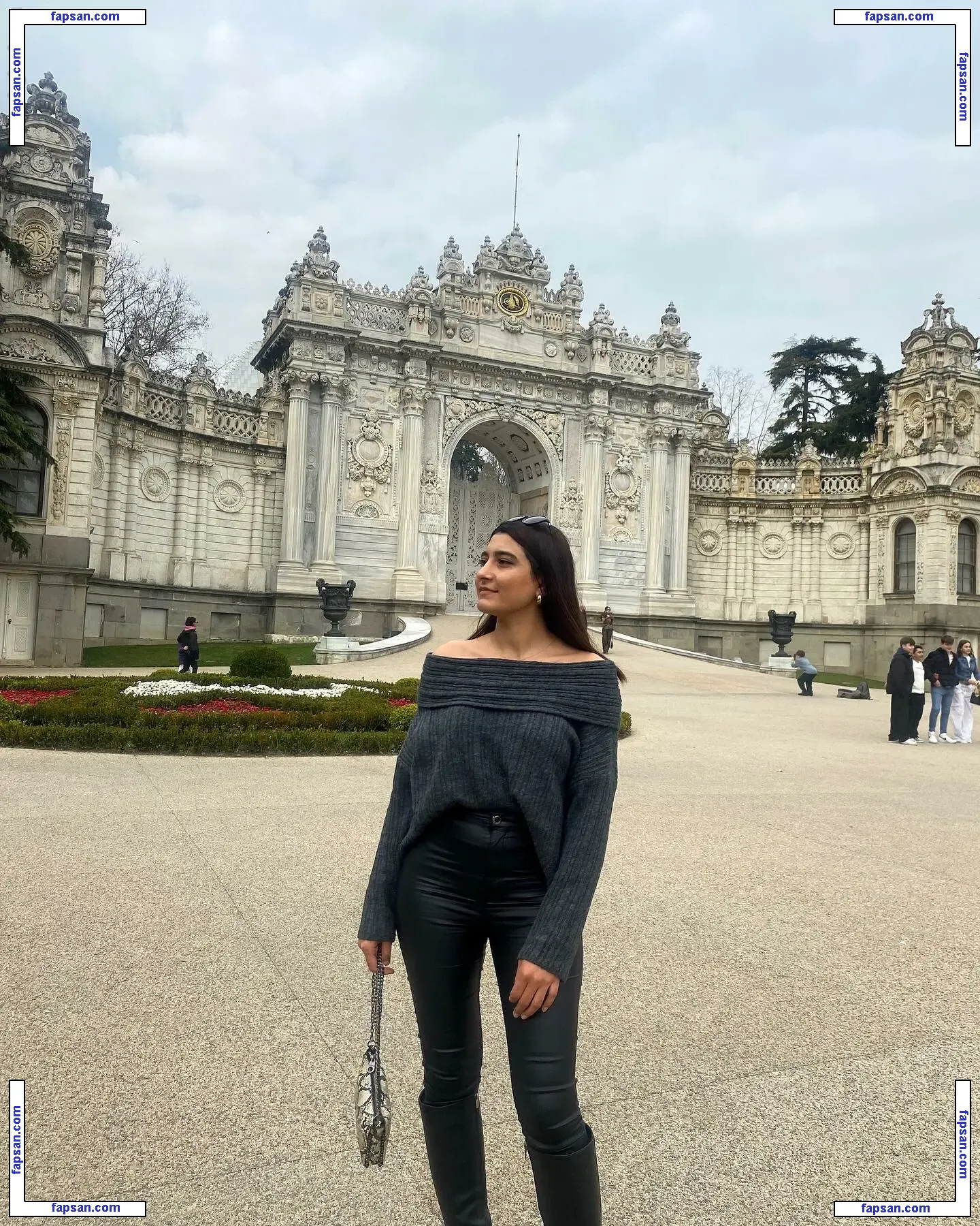 hazall.yigitt nude photo #0001 from OnlyFans