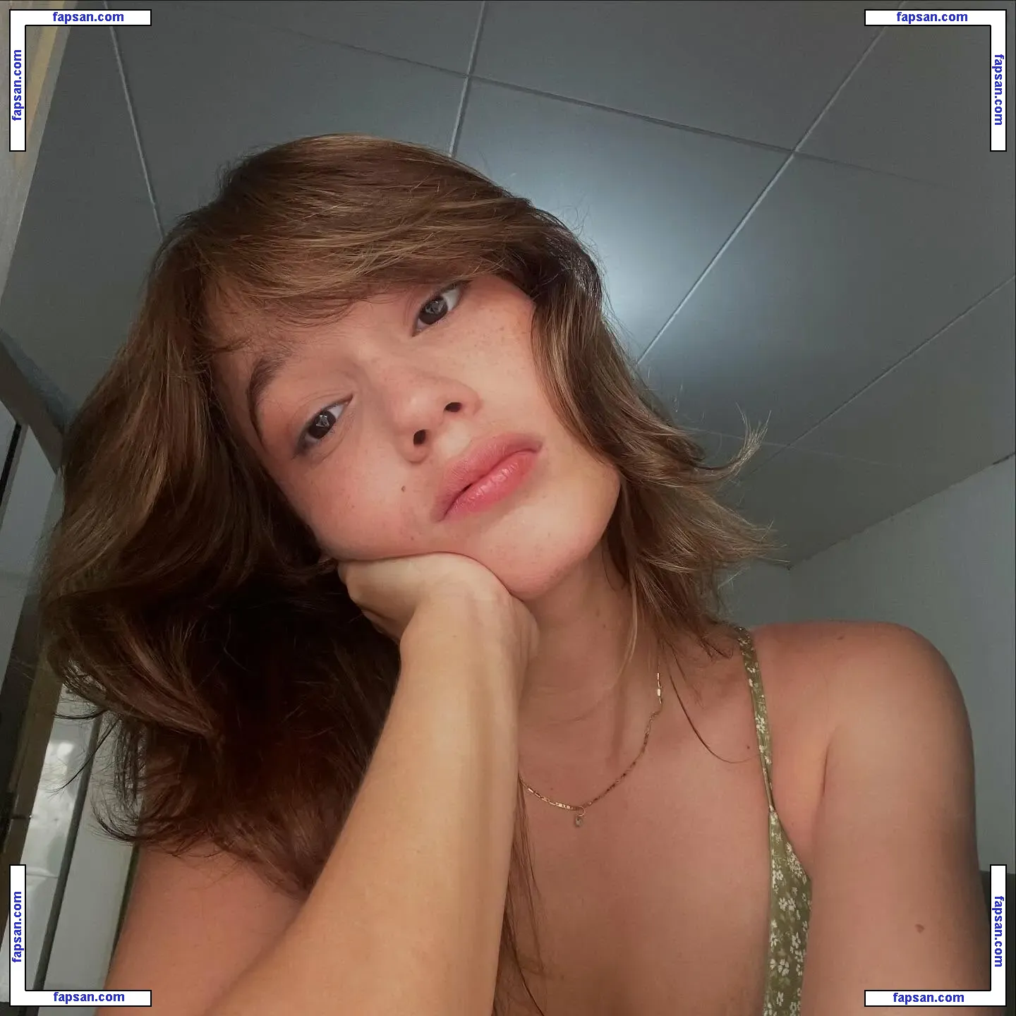 Hdceli голая фото #0057 с Онлифанс