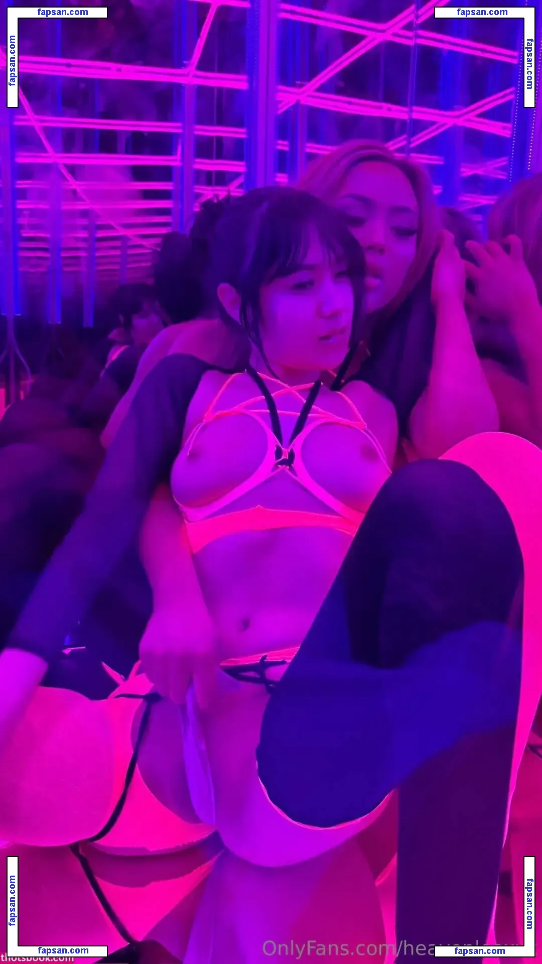 Heav3n_lee nude photo #0029 from OnlyFans