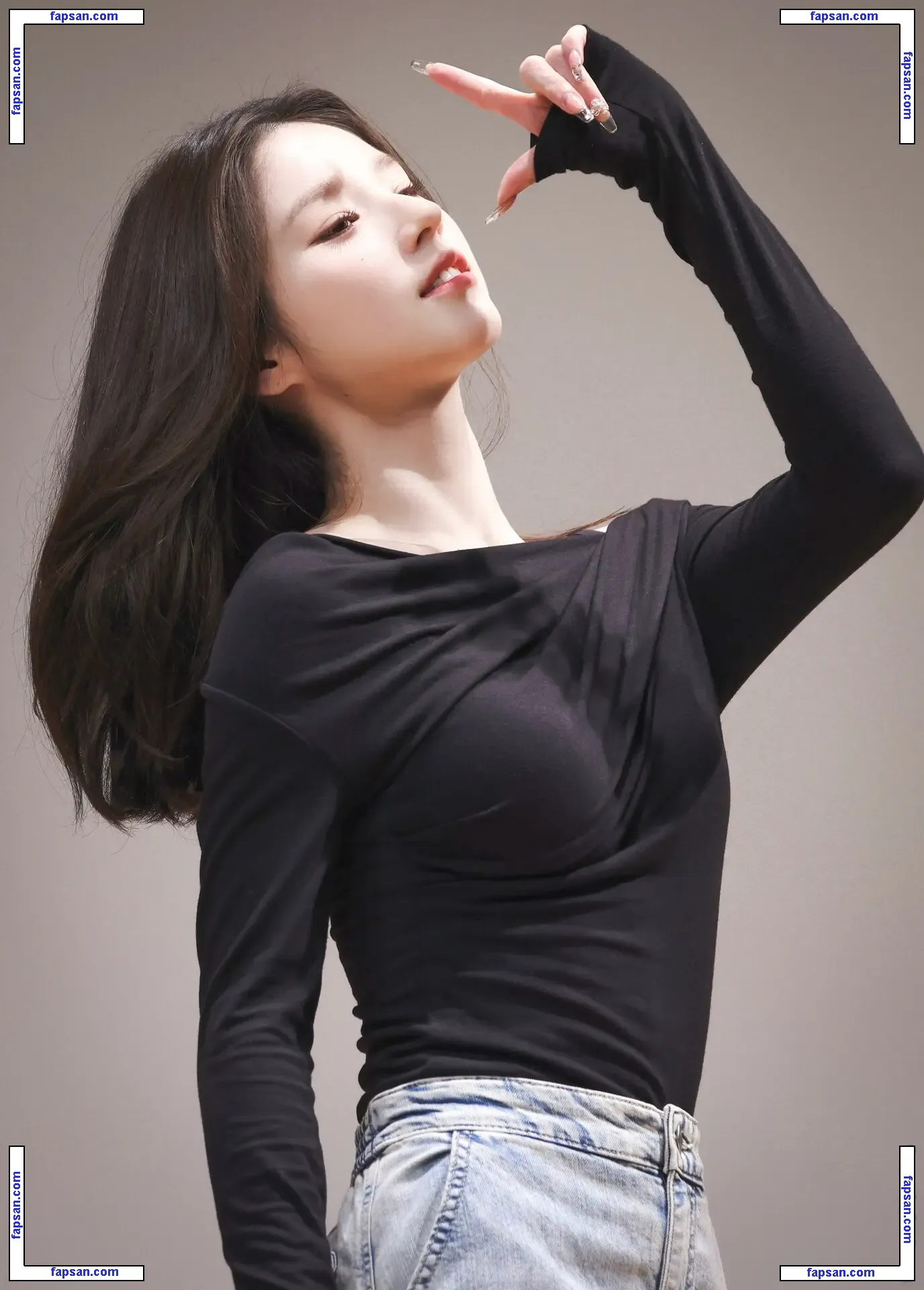 HeeJin nude photo #0013 from OnlyFans