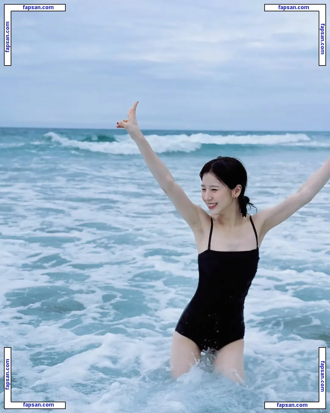 HeeJin nude photo #0036 from OnlyFans