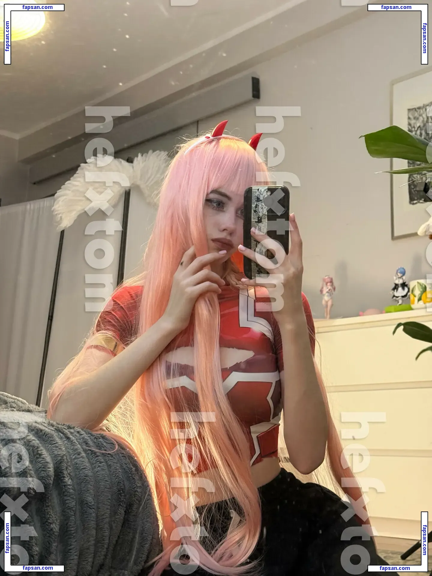 Hefxtom nude photo #0078 from OnlyFans