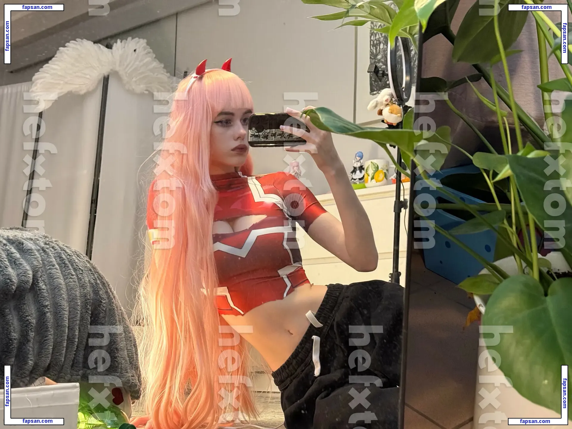 Hefxtom nude photo #0081 from OnlyFans