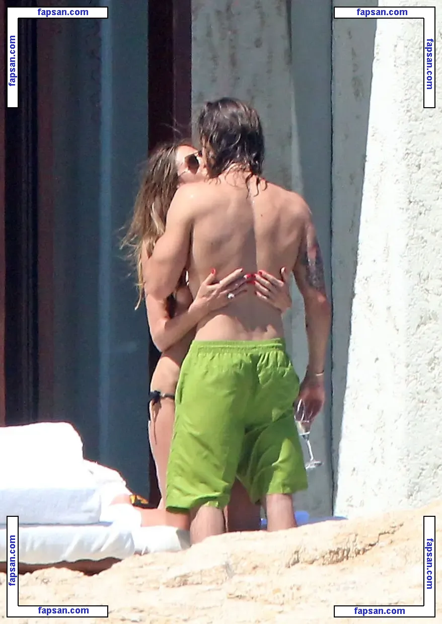 Heidi Klum nude photo #0686 from OnlyFans