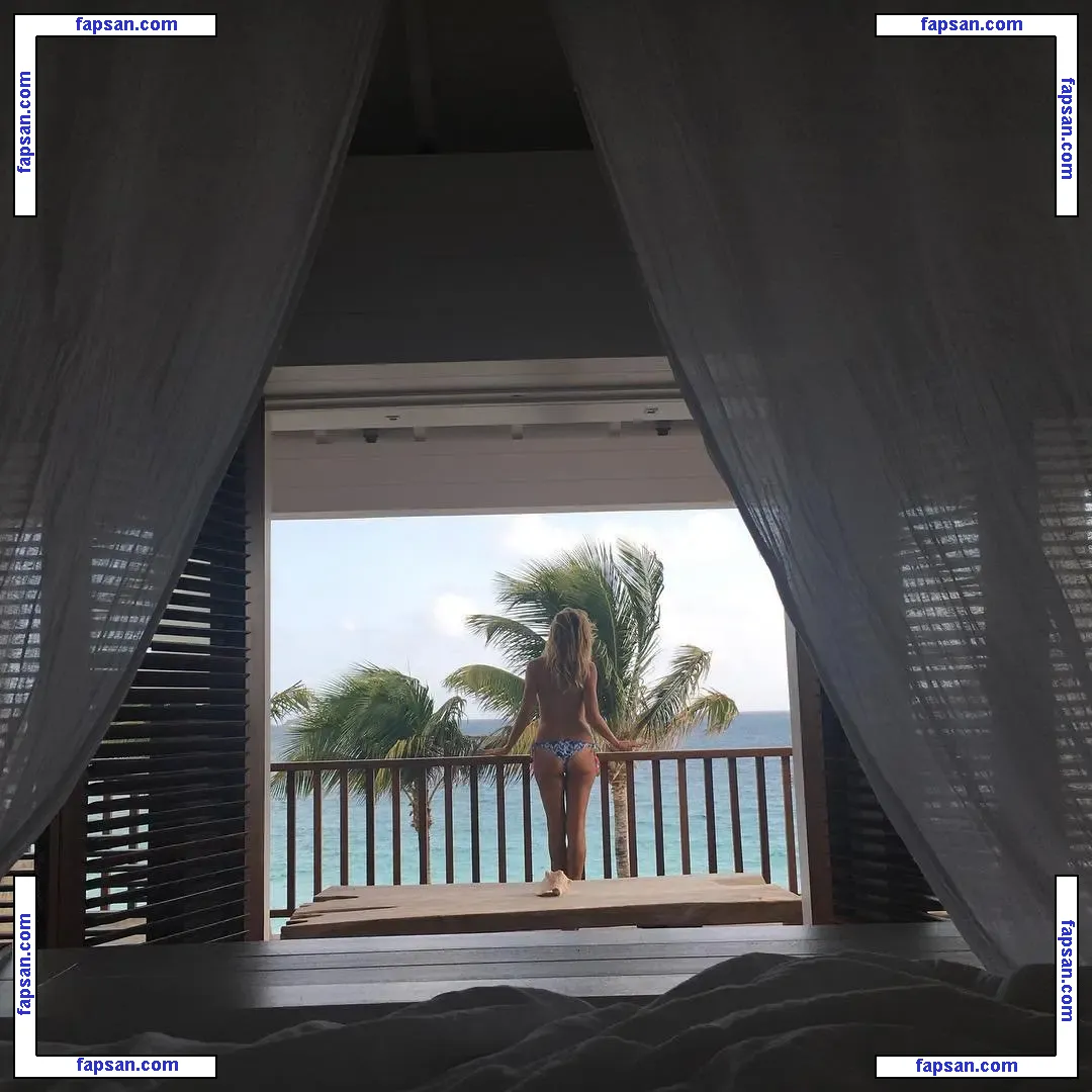 Heidi Klum nude photo #2030 from OnlyFans