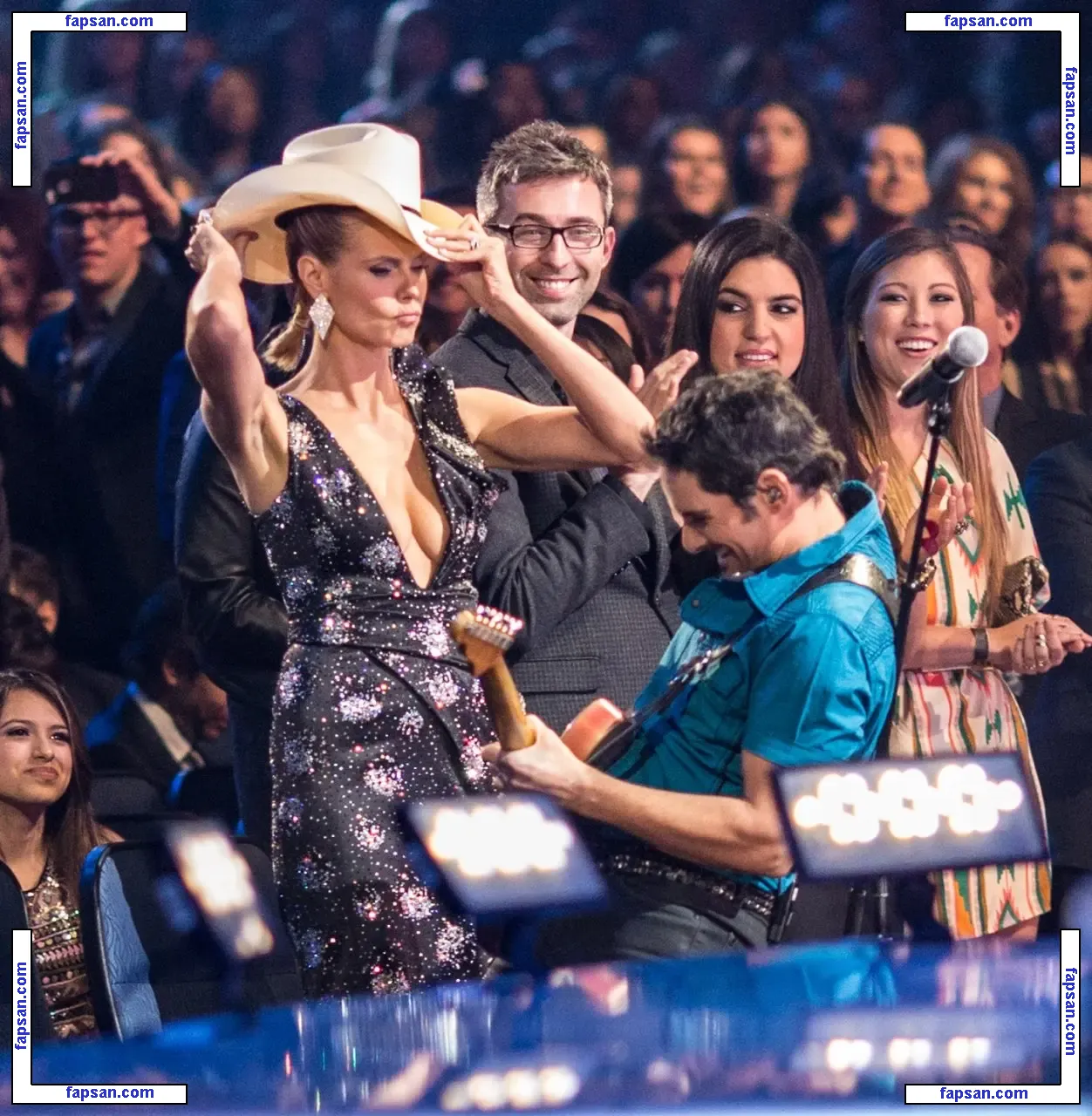 Heidi Klum голая фото #2120 с Онлифанс