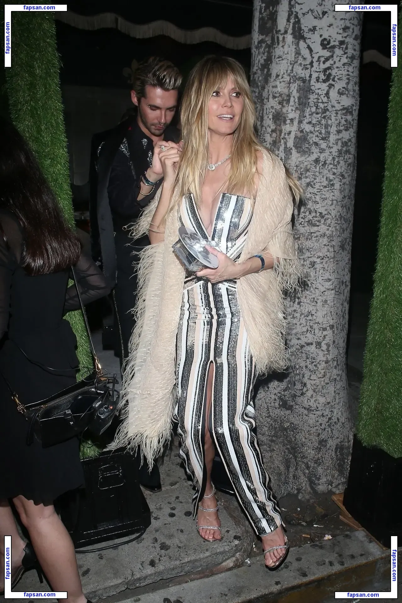 Heidi Klum nude photo #2345 from OnlyFans