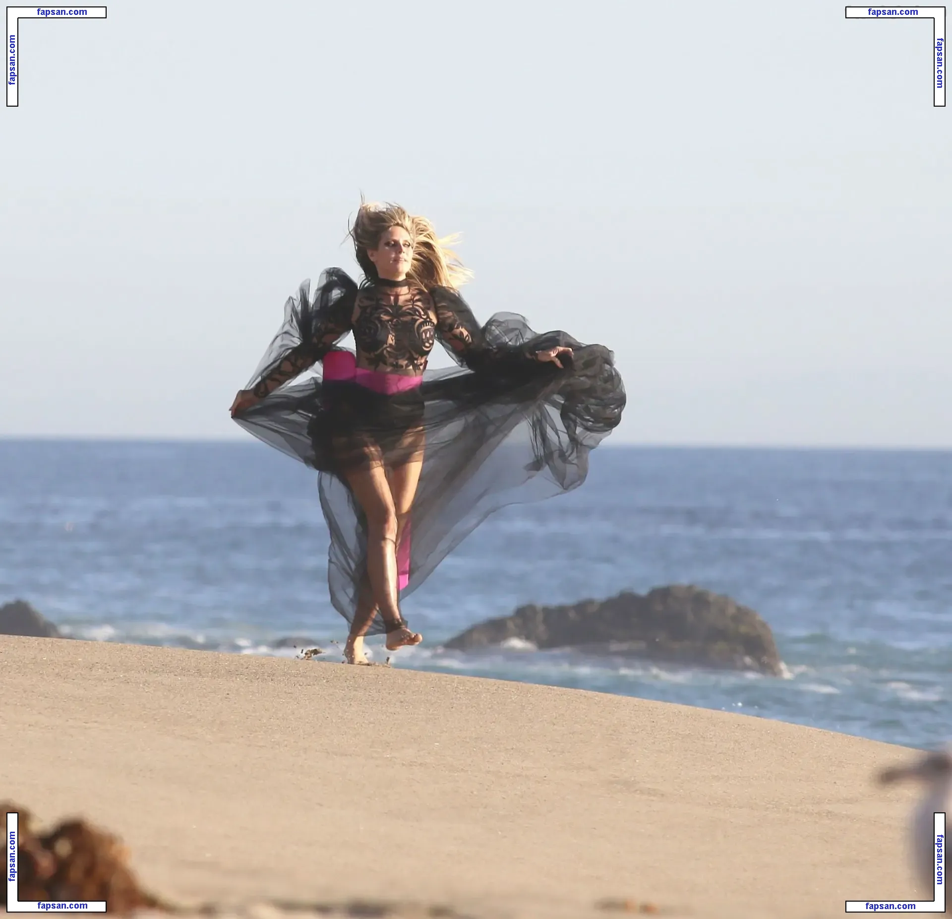 Heidi Klum nude photo #2796 from OnlyFans