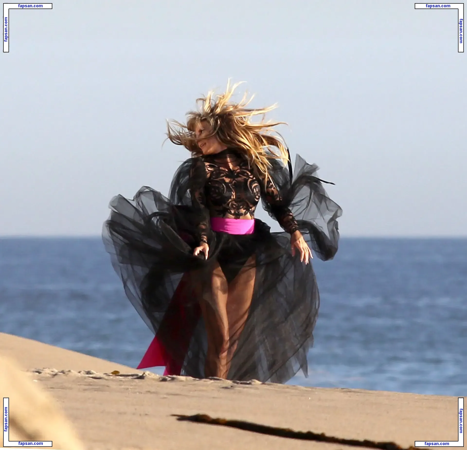 Heidi Klum nude photo #2818 from OnlyFans